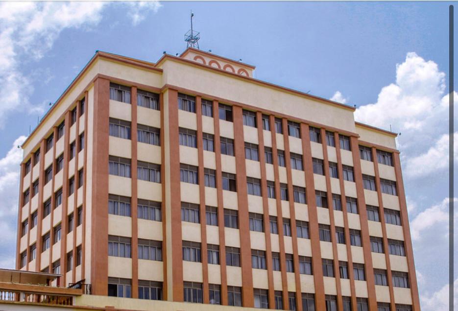 2000 Hotel
